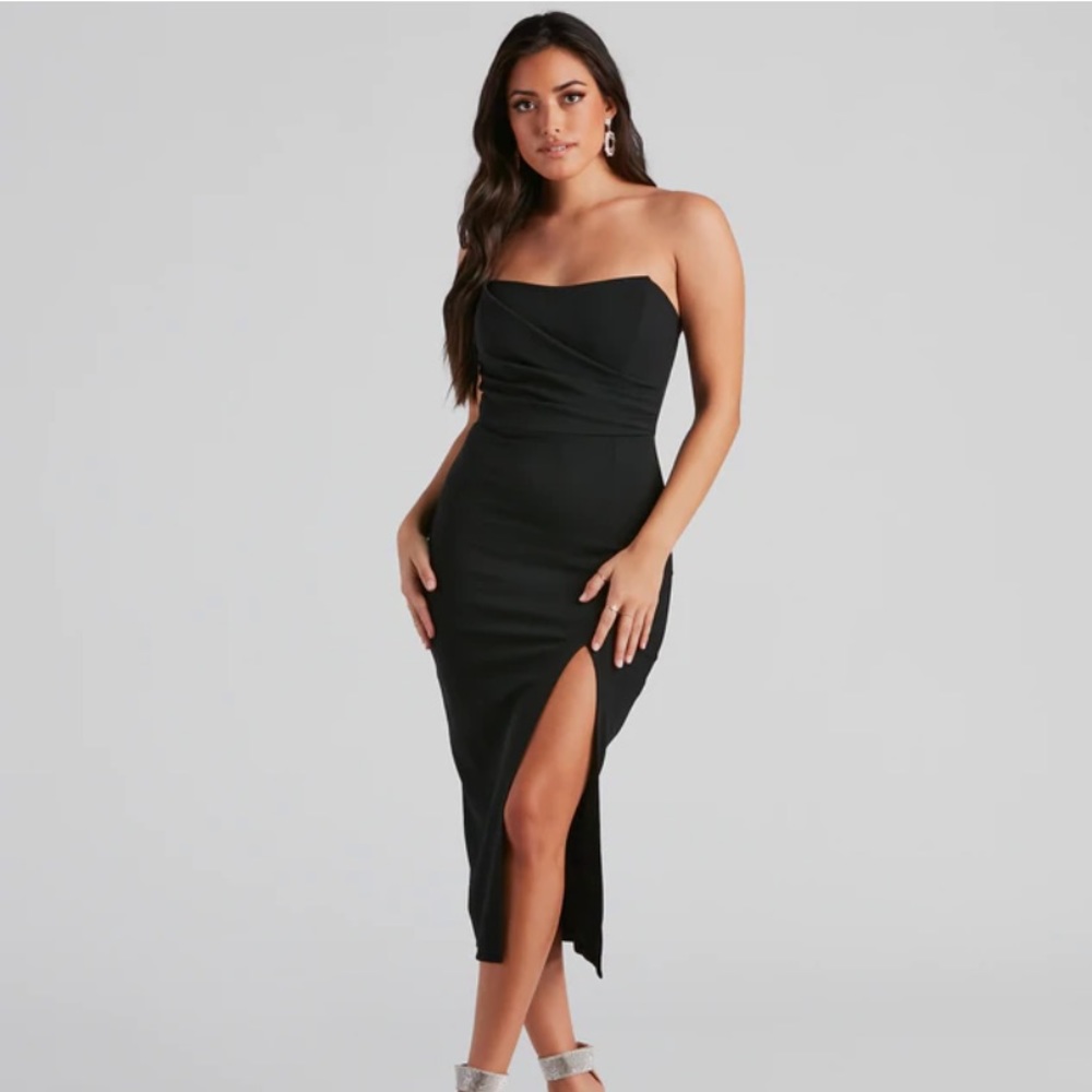 Windsor Zadie Formal High-Slit Midi Dress - Black - Size Medium